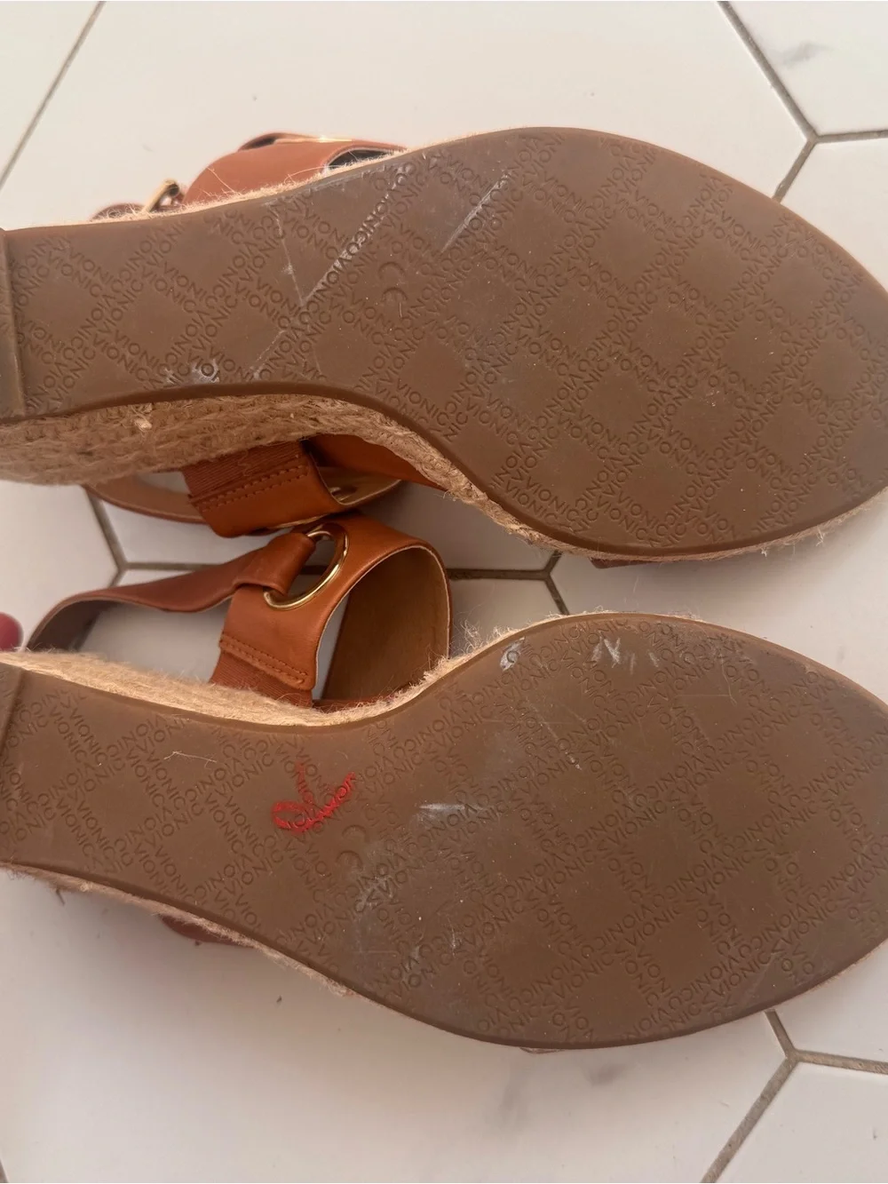 Vionic Tulum Espadrille Wedge in Brown Leather with Gold Hardware Slingback 9.5